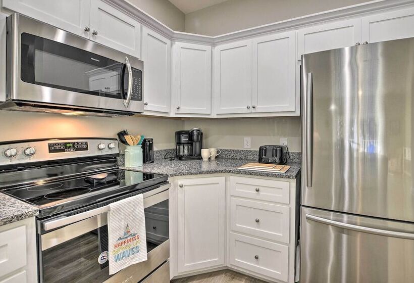 Modern Escape In The Heart Of Murrells Inlet