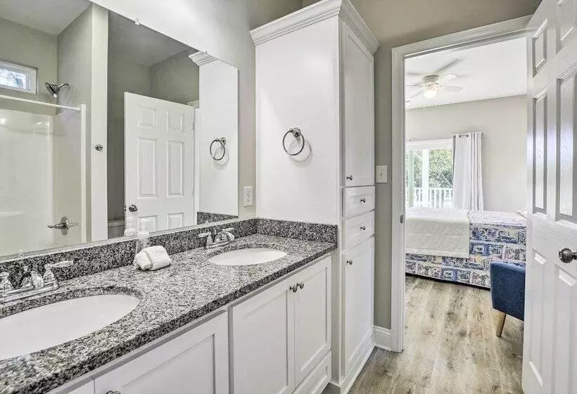 Modern Escape In The Heart Of Murrells Inlet