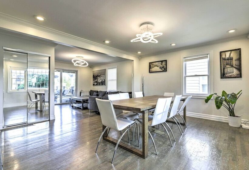 New Haven Gem W/ Private Pool, Walk To Beach!