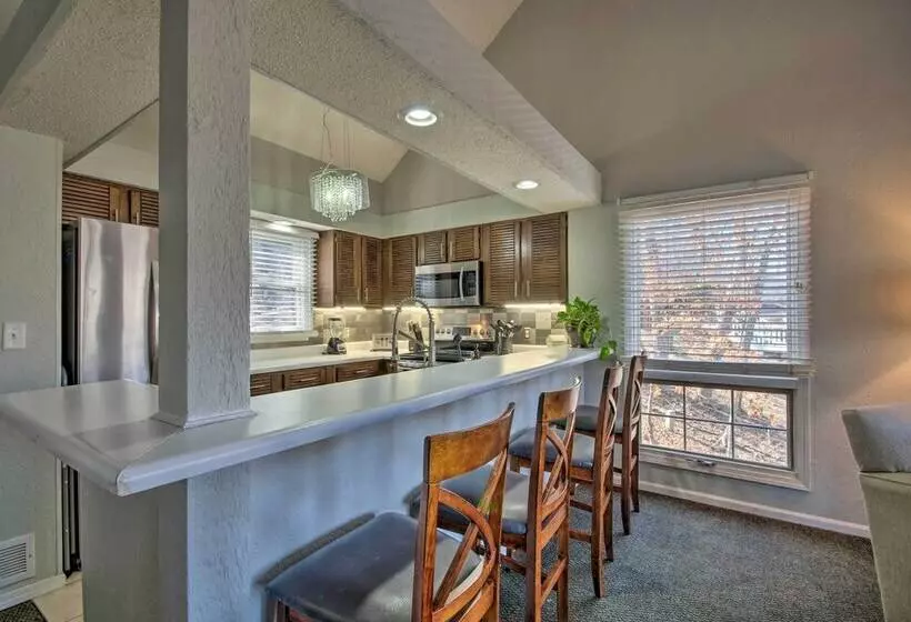 Margaritaville Hideaway: 3 Decks & Fireplace!