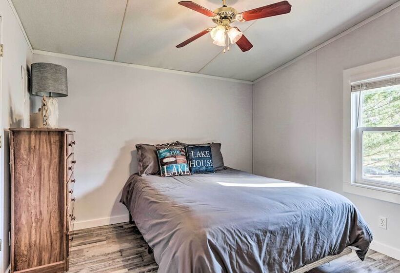 Pet Friendly Flemington Home W/ Lake Access!