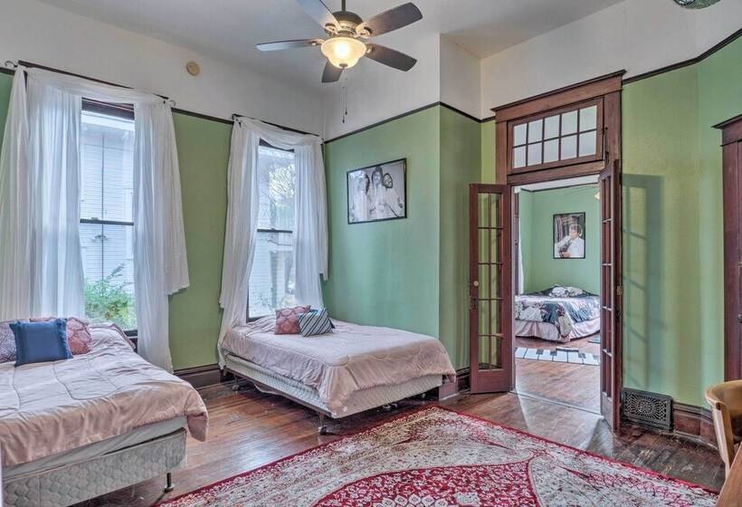 Pet Friendly Shreveport Home ~ 1 Mile To Downtown!