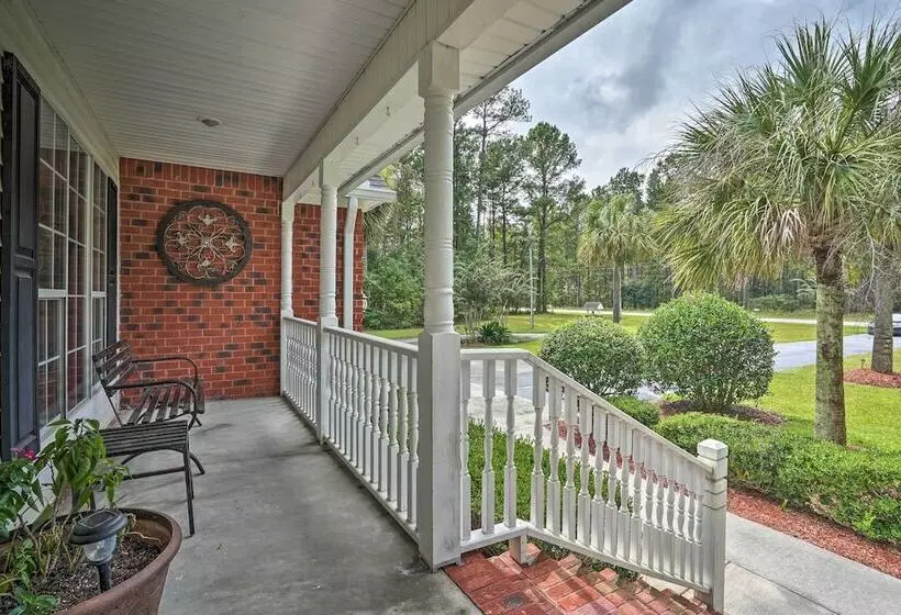 Pet Friendly Suburban Escape W/ Deck & Grill!