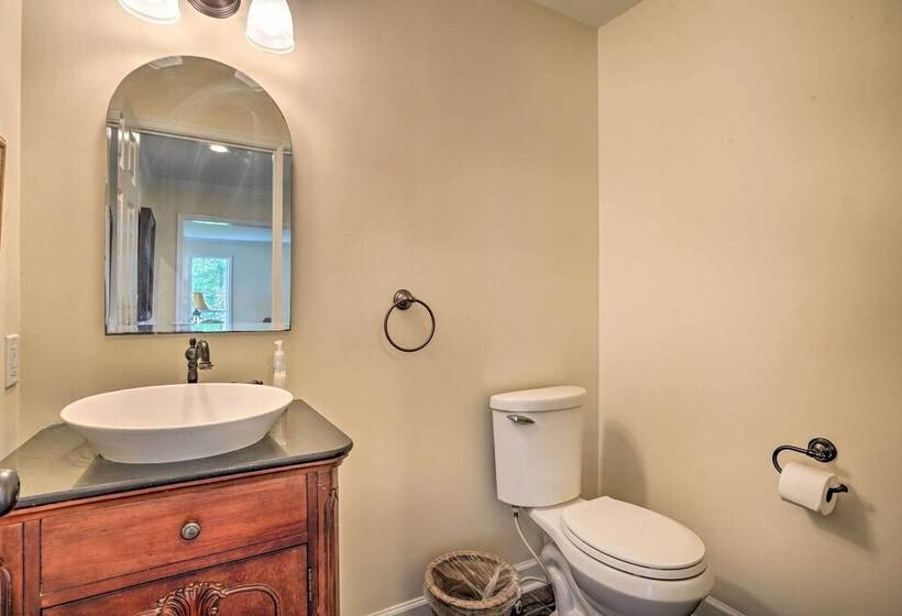 Pet Friendly Suburban Escape W/ Deck & Grill!