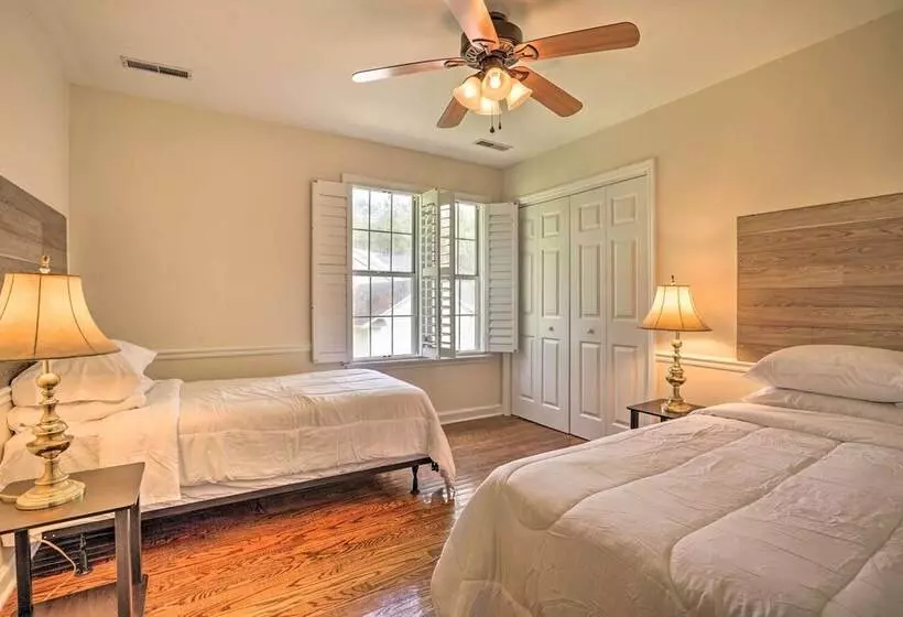 Pet Friendly Suburban Escape W/ Deck & Grill!