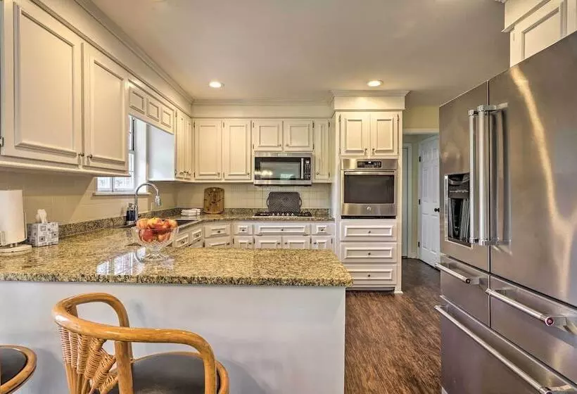 Pet Friendly Suburban Escape W/ Deck & Grill!