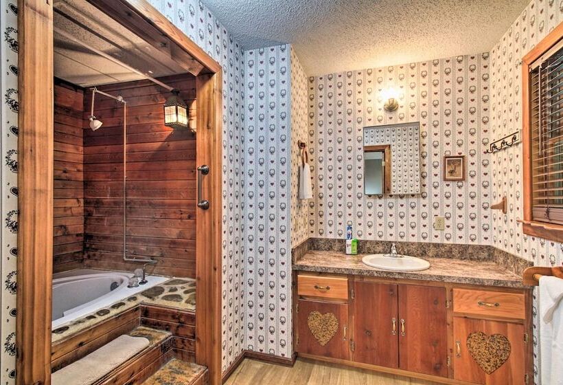 Pet Friendly Va Home ~ 30 Mi To Shenandoah Np