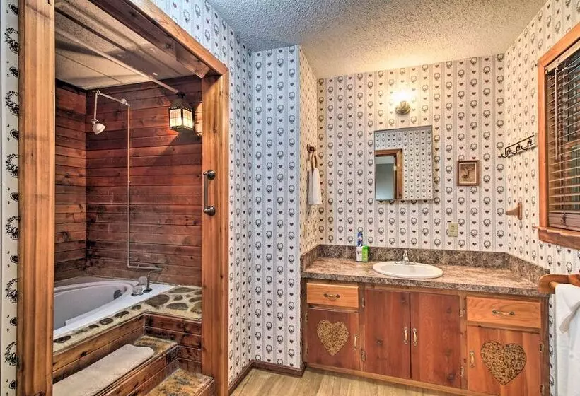 Pet Friendly Va Home ~ 30 Mi To Shenandoah Np