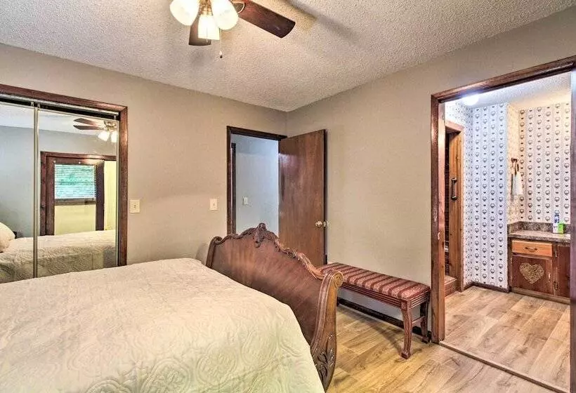 Pet Friendly Va Home ~ 30 Mi To Shenandoah Np