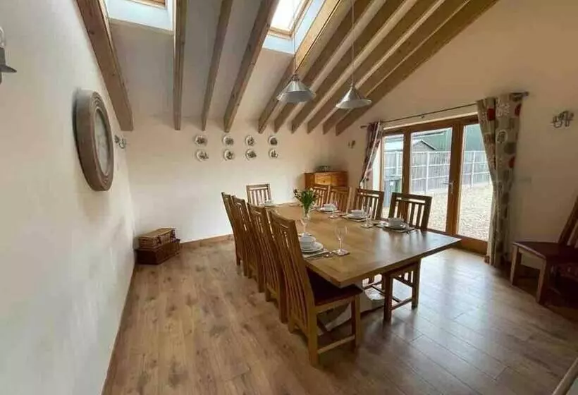 レジデンス Charming Norfolk Barn Conversion In Barnham Broom