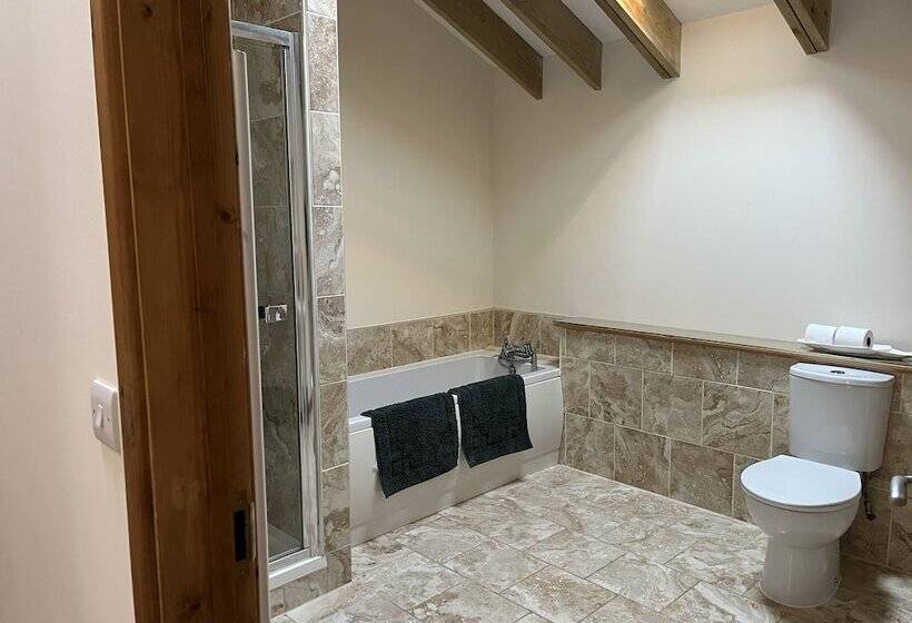 Резиденция Charming Norfolk Barn Conversion In Barnham Broom