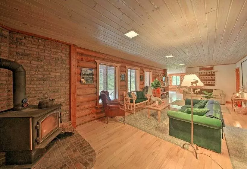 Riverfront Troy Cabin Ready With Bikes & Rafts!