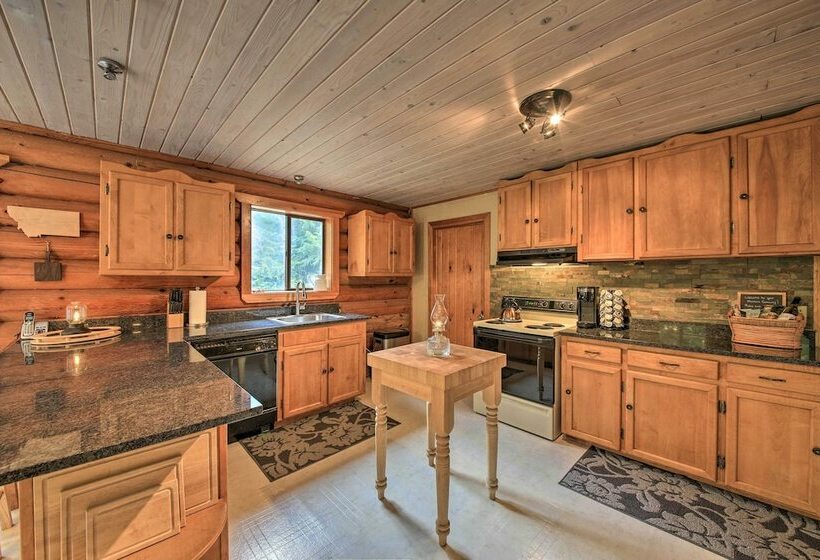 Riverfront Troy Cabin Ready With Bikes & Rafts!