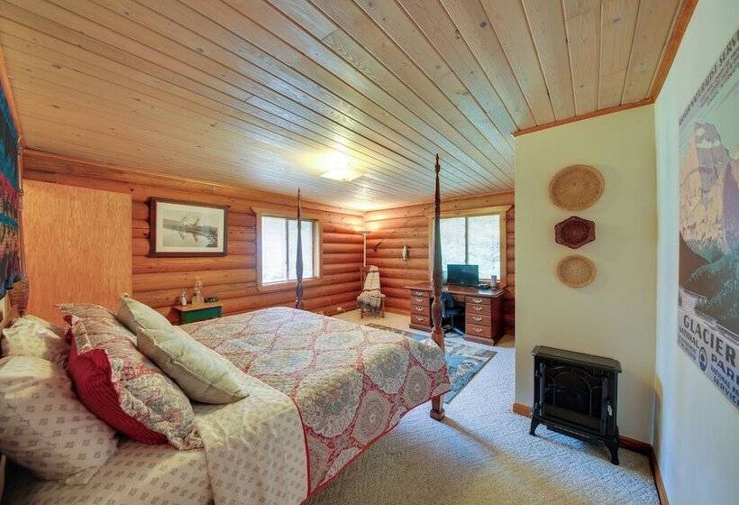 Riverfront Troy Cabin Ready With Bikes & Rafts!