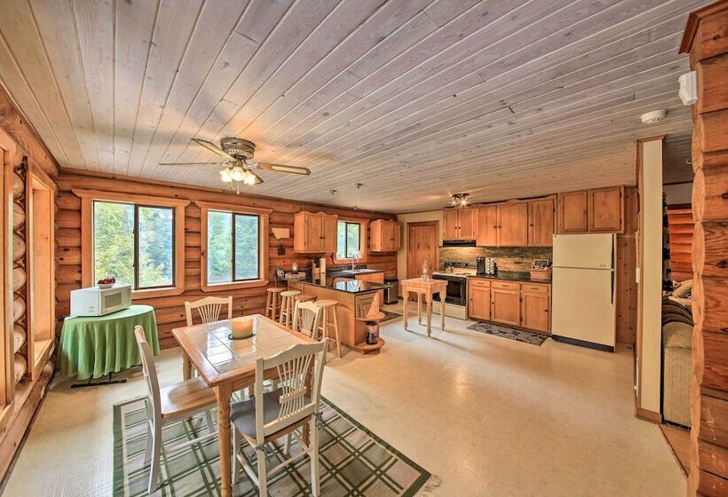 Riverfront Troy Cabin Ready With Bikes & Rafts!