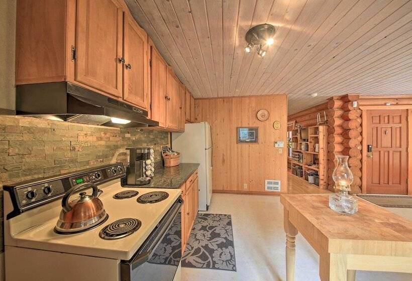 Riverfront Troy Cabin Ready With Bikes & Rafts!