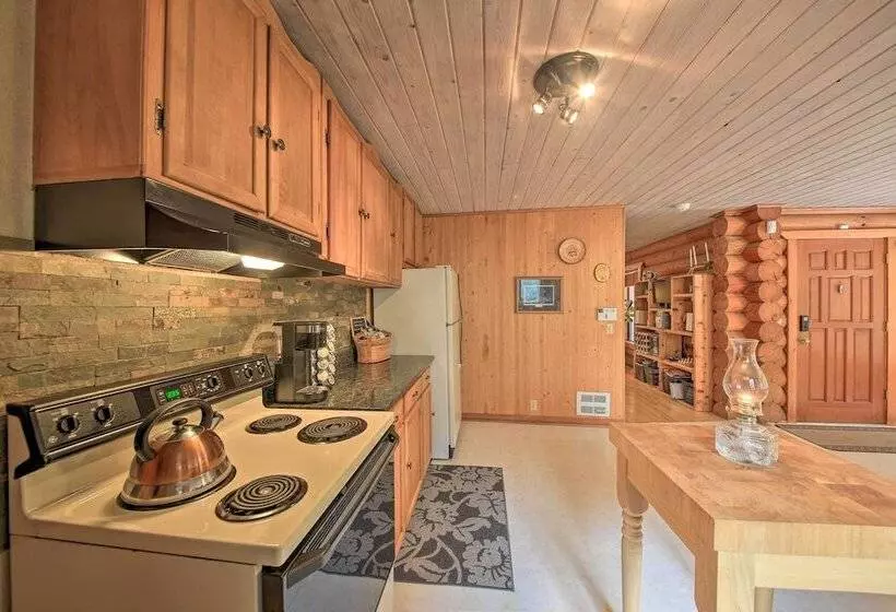 Riverfront Troy Cabin Ready With Bikes & Rafts!