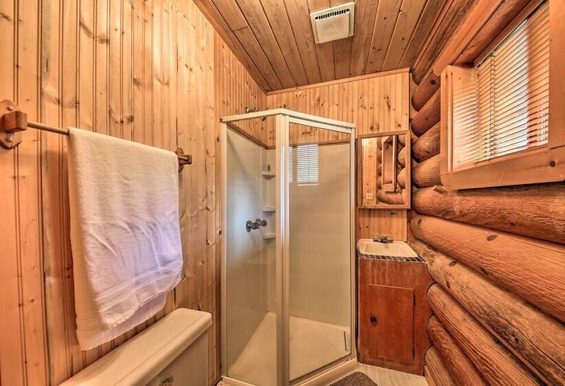 Riverfront Troy Cabin Ready With Bikes & Rafts!