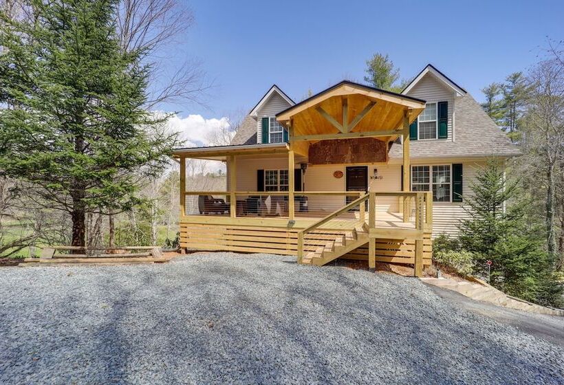 9 Mi To Sugar Mountain: Newland Cabin W/ Fire Pit!