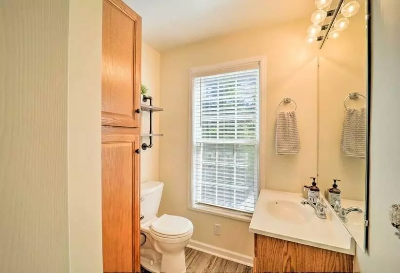 9 Mi To Sugar Mountain: Newland Cabin W/ Fire Pit!