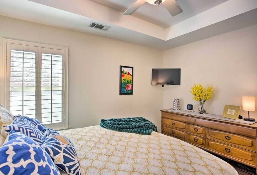 Luxe & Large Flower Mound Home On 1 Acre W/ Pond!