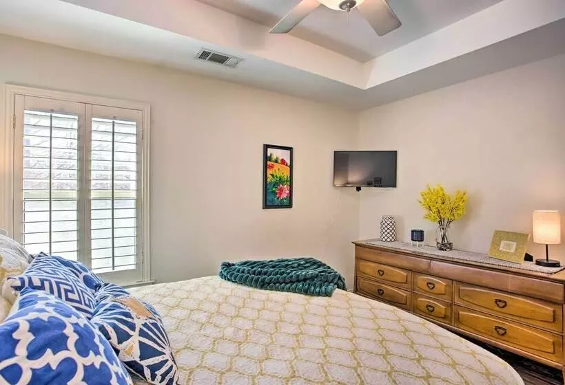 Luxe & Large Flower Mound Home On 1 Acre W/ Pond!