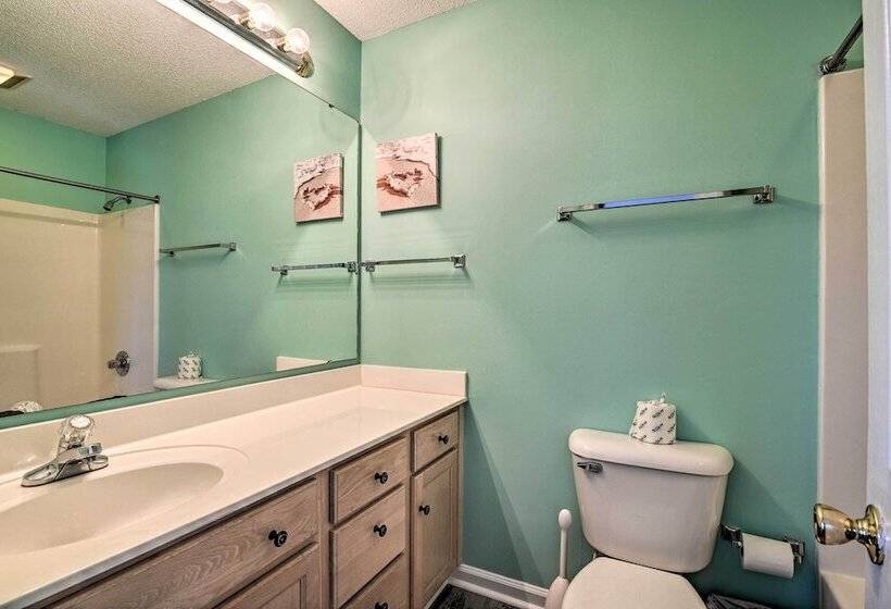 Steps To Pool & Ocean: Surfside Beach Home Base!