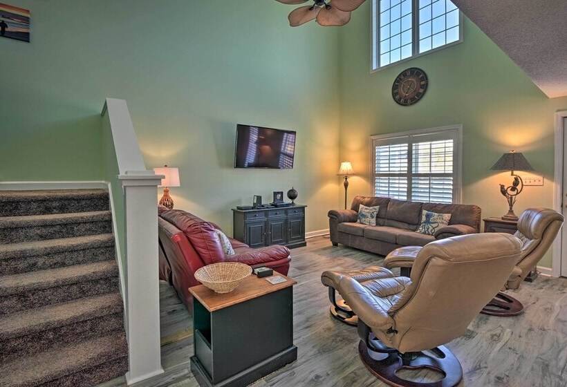 Steps To Pool & Ocean: Surfside Beach Home Base!