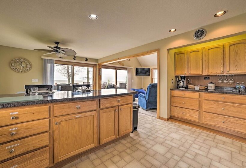 Waterfront Lake Huron Home   Private Beach!