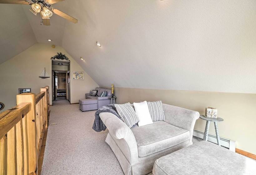 Waterfront Lake Huron Home   Private Beach!