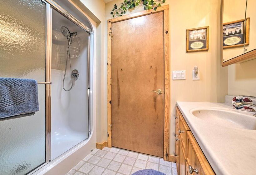 Waterfront Lake Huron Home   Private Beach!