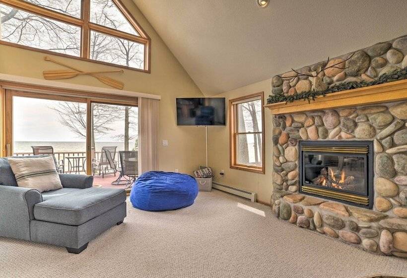 Waterfront Lake Huron Home   Private Beach!