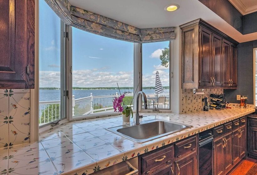 Waterfront Leonardtown Retreat W/ Dock Access!