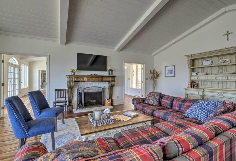 Waterfront Leonardtown Retreat W/ Dock Access!