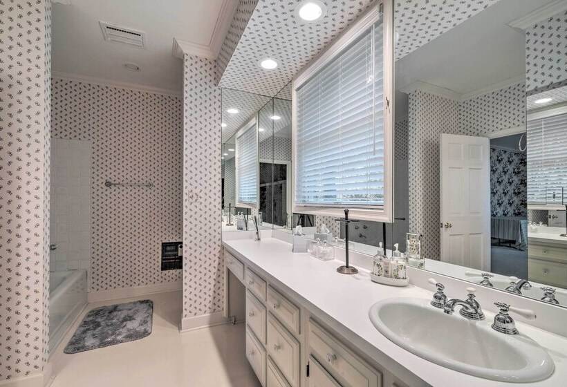 Waterfront Leonardtown Retreat W/ Dock Access!