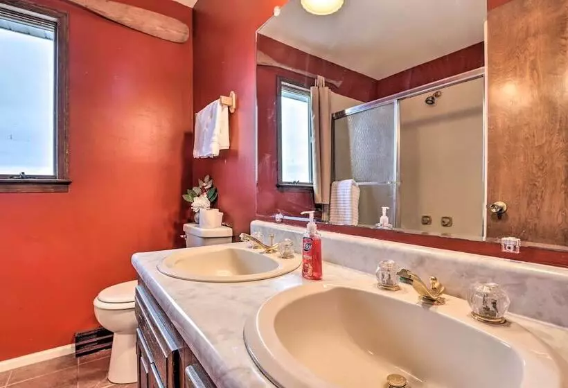 Wildlife Lodge  Columbia Retreat Off I 70!