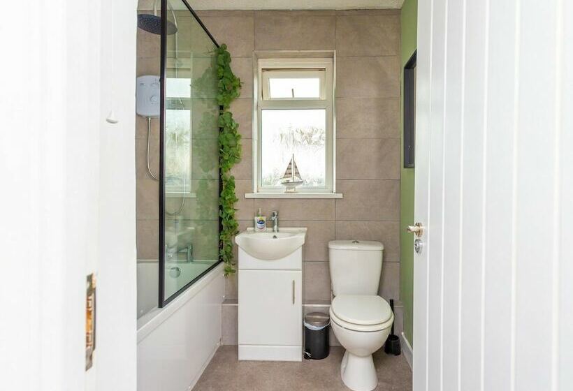 4bd Portrush Home For The Whole Family