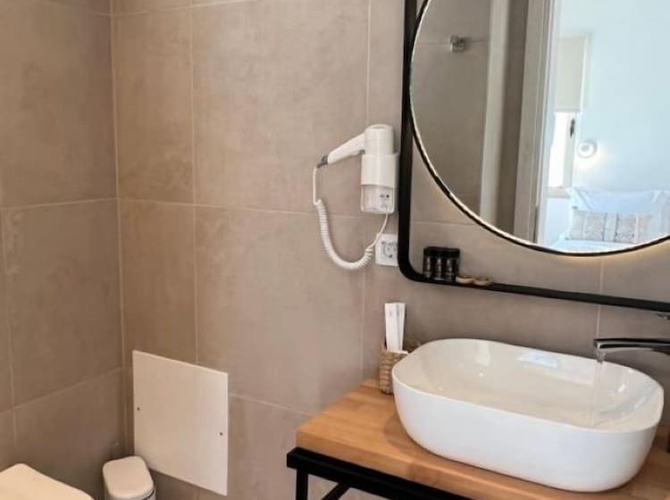 Bed & Breakfast Thealos Santorini Close To Square