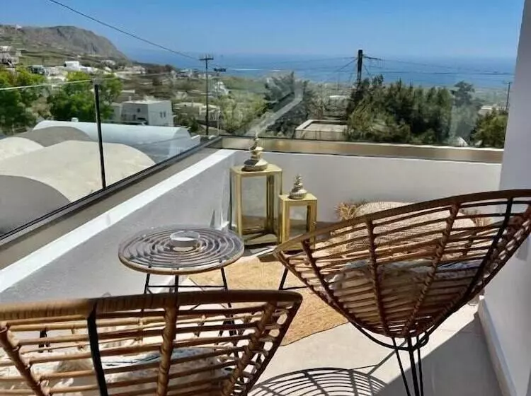 Aamiaismajoitus (B&B) Thealos Santorini Close To Square