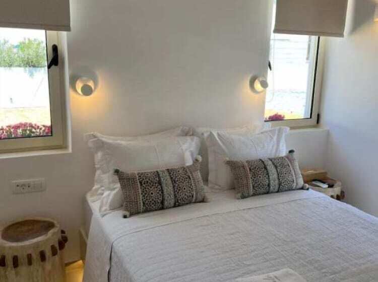 Bed & Breakfast Thealos Santorini Close To Square