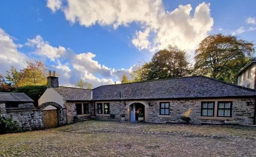 Colleton Cottage At Lovelady Shield