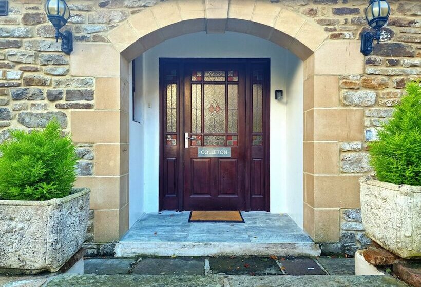 Colleton Cottage At Lovelady Shield
