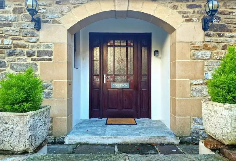 Colleton Cottage At Lovelady Shield