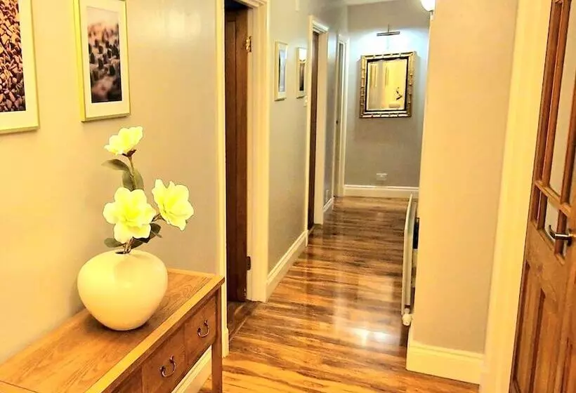 Colleton Cottage At Lovelady Shield