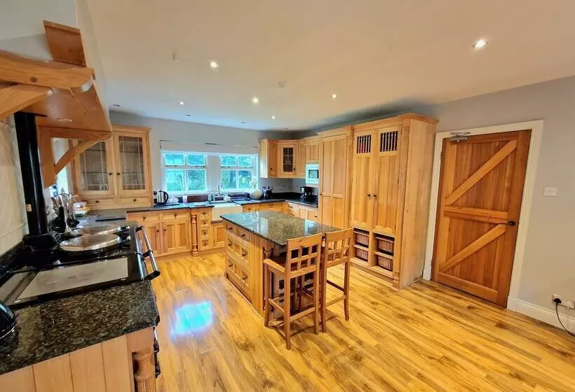 Colleton Cottage At Lovelady Shield