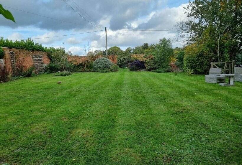 Couples Retreat Boutique Style Barn Conversion