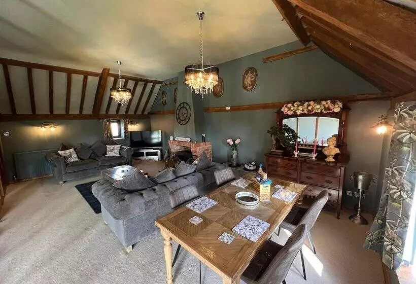 Couples Retreat Boutique Style Barn Conversion