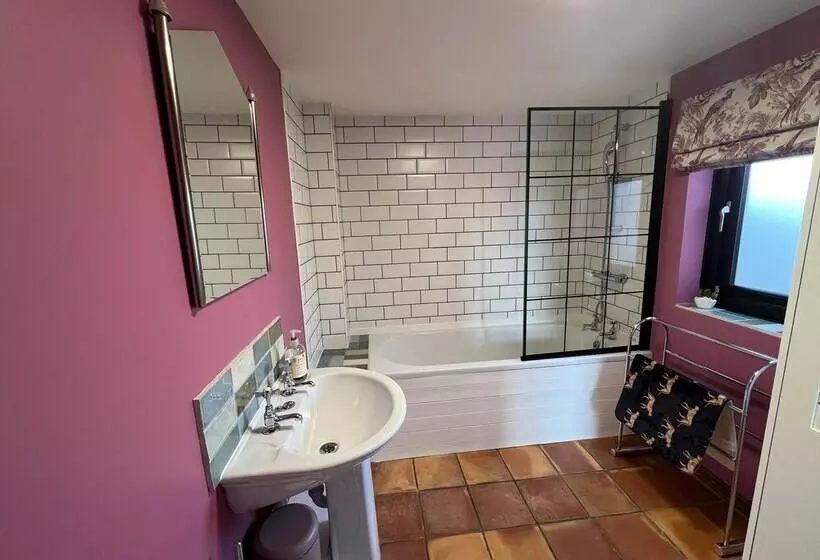 Couples Retreat Boutique Style Barn Conversion