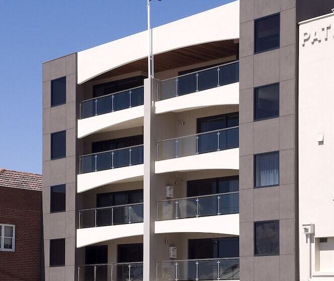 Fremantle Harbourside Luxury Apartments