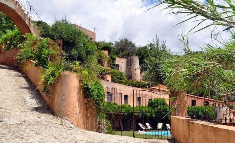 Hotelli Il Porticello